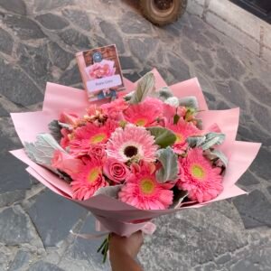 Ramo de 6 rosas y 8 Gerberas