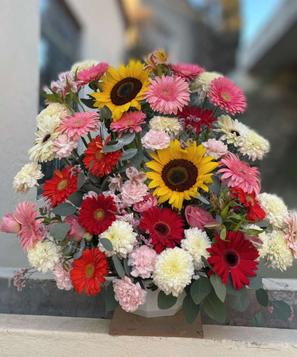 Arreglo de Abanico funeral con base octagonal - Image 2