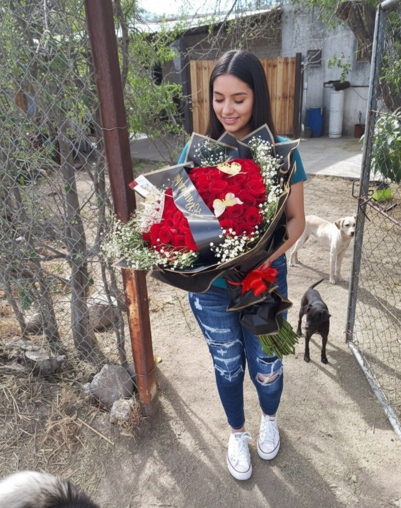 Ramo de 100 rosas - Image 7